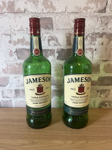 Jameson irish whiskey - x,